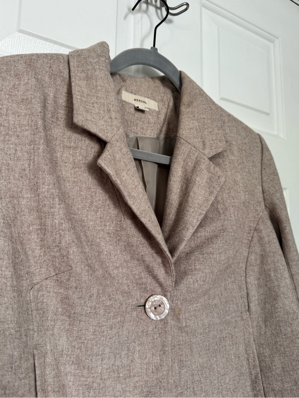 Merona Taupe Beige oatmeal women’s Blazer large